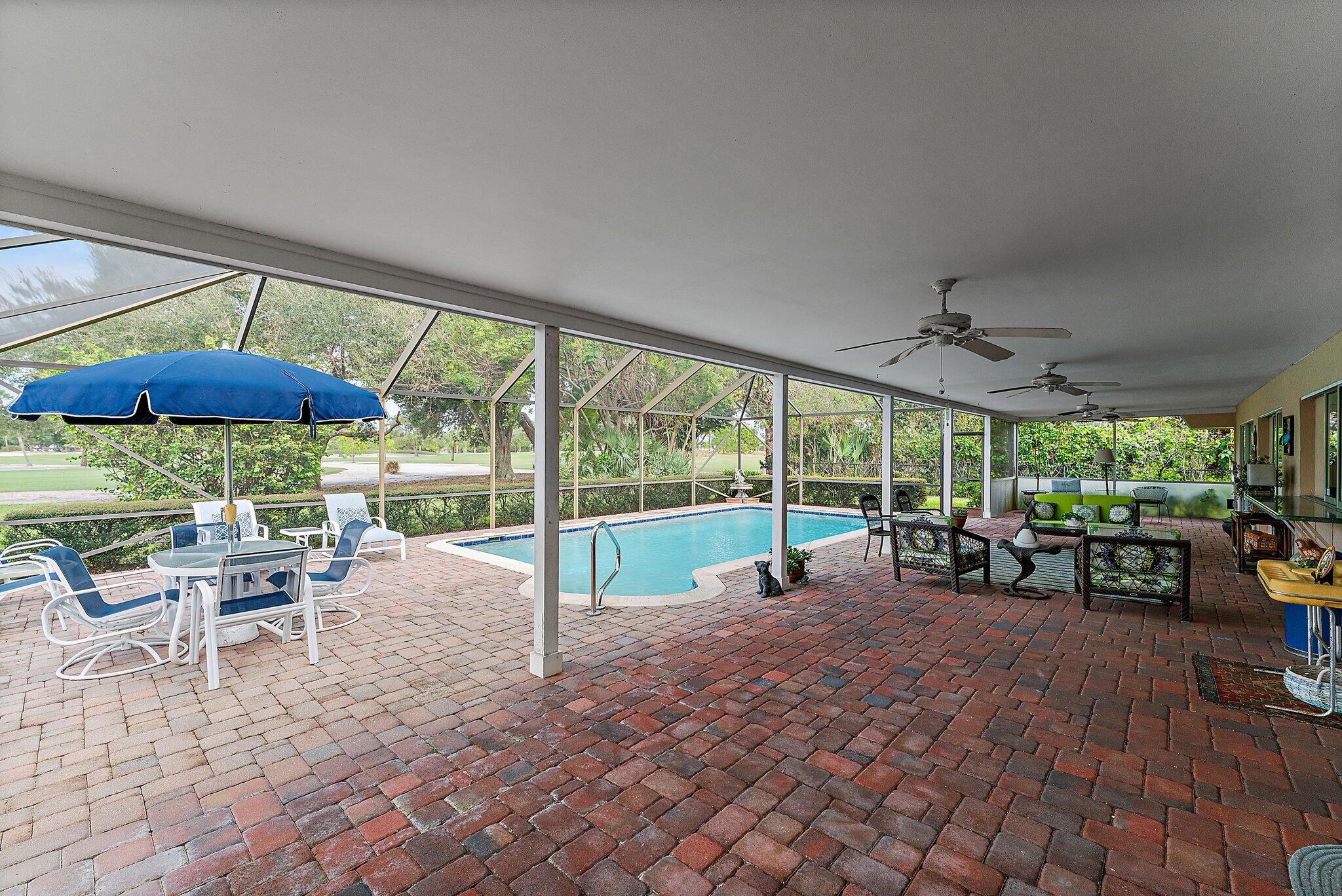 138 SE Turtle Creek Drive