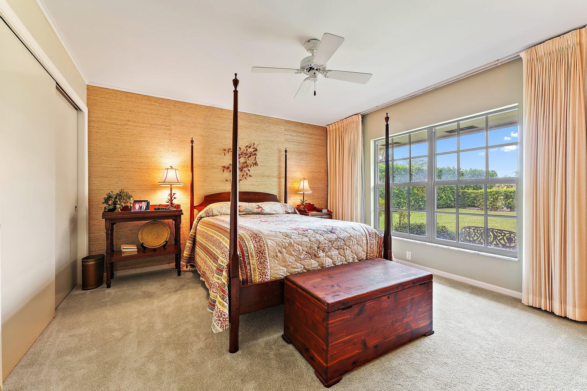 138 SE Turtle Creek Drive