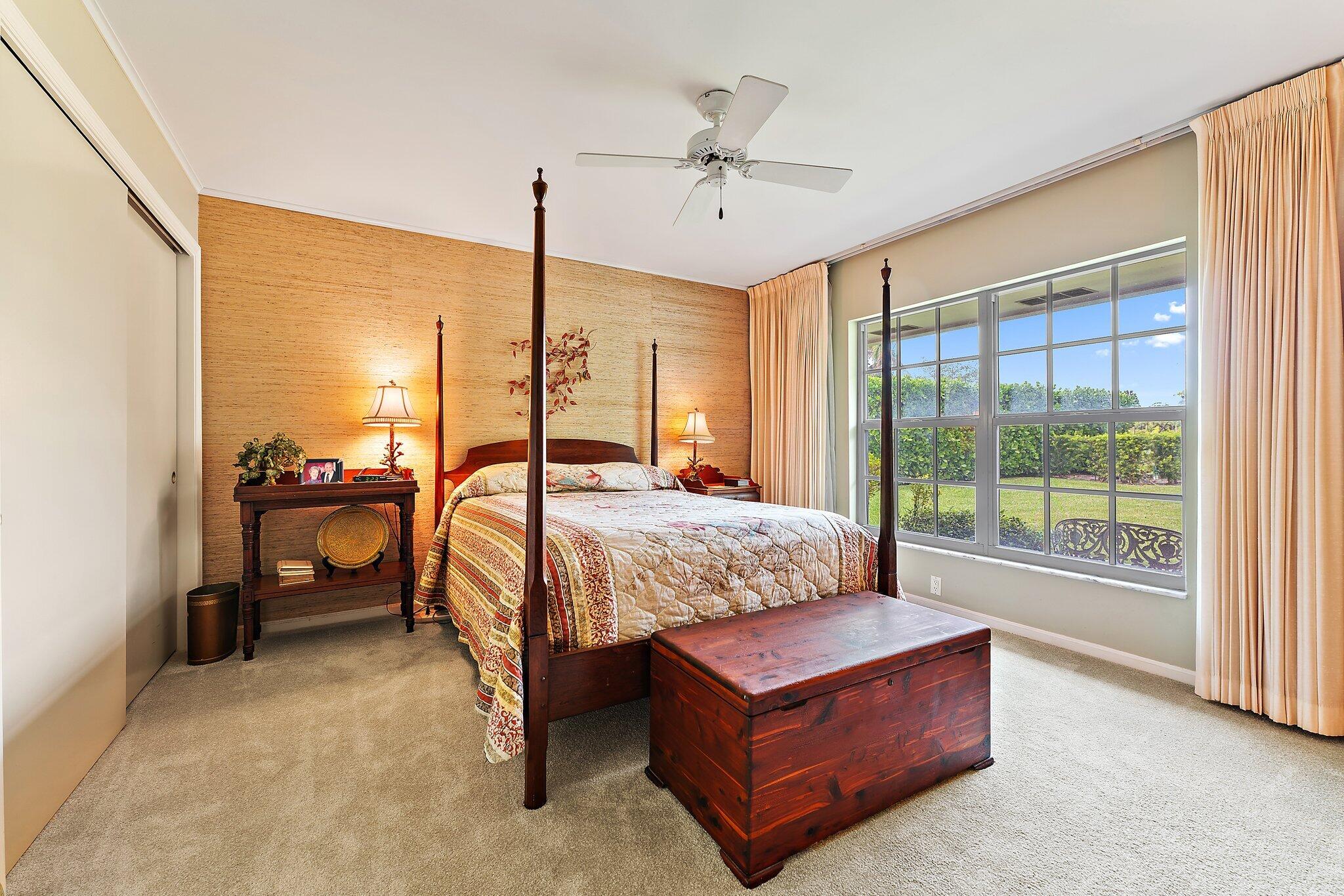 138 SE Turtle Creek Drive