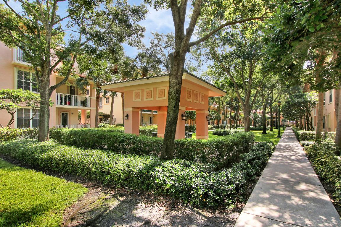 1203 Town Center 220 Drive 220