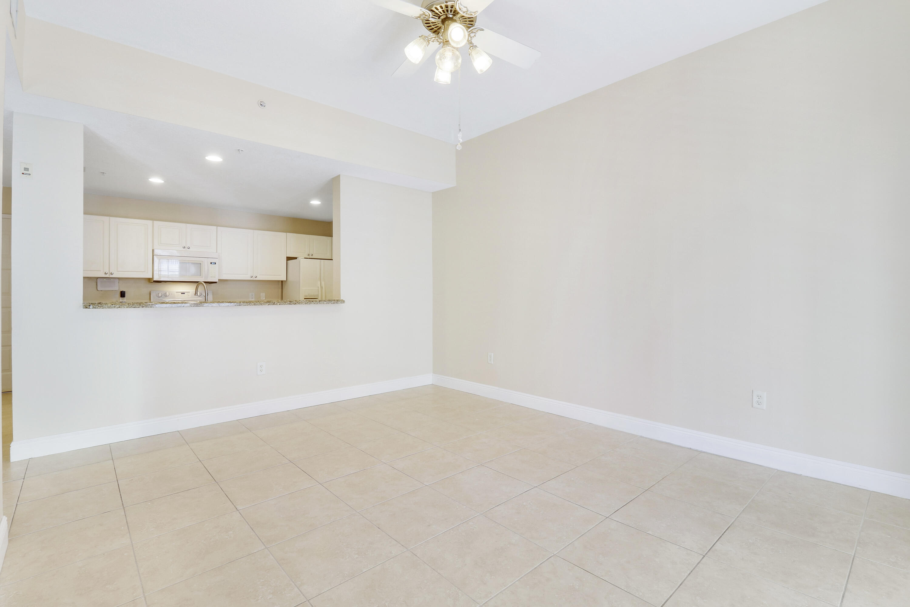 1203 Town Center 220 Drive 220