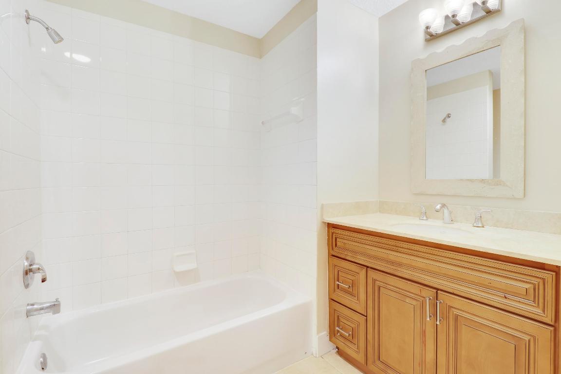 1203 Town Center 220 Drive 220