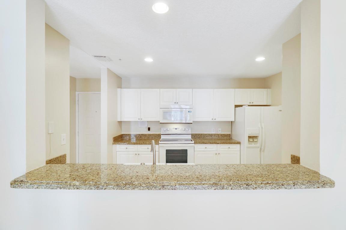 1203 Town Center 220 Drive 220