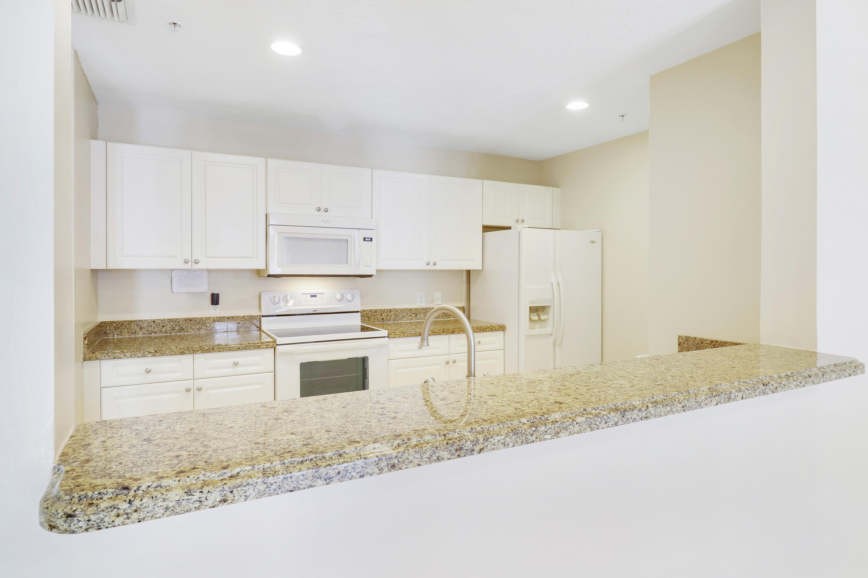 1203 Town Center 220 Drive 220