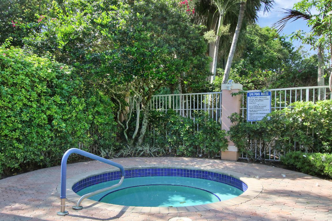 1203 Town Center 220 Drive 220