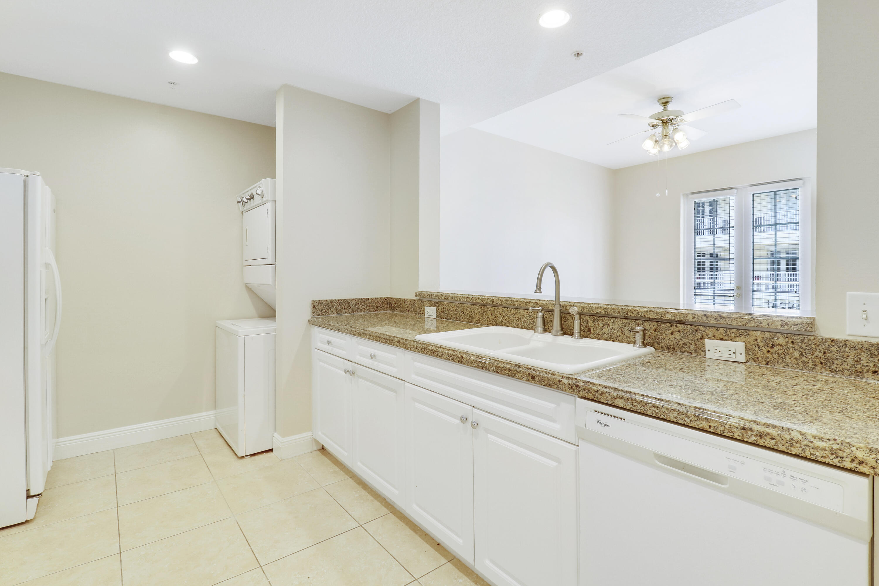 1203 Town Center 220 Drive 220