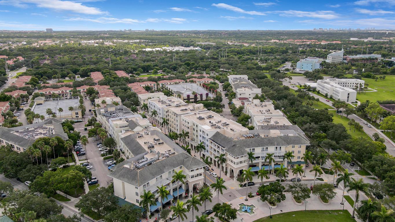 1203 Town Center 220 Drive 220