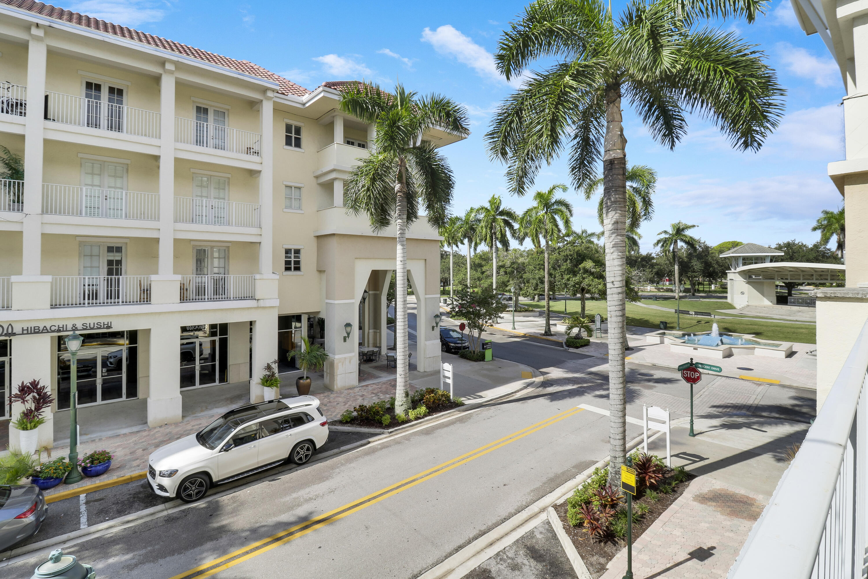 1203 Town Center 220 Drive 220