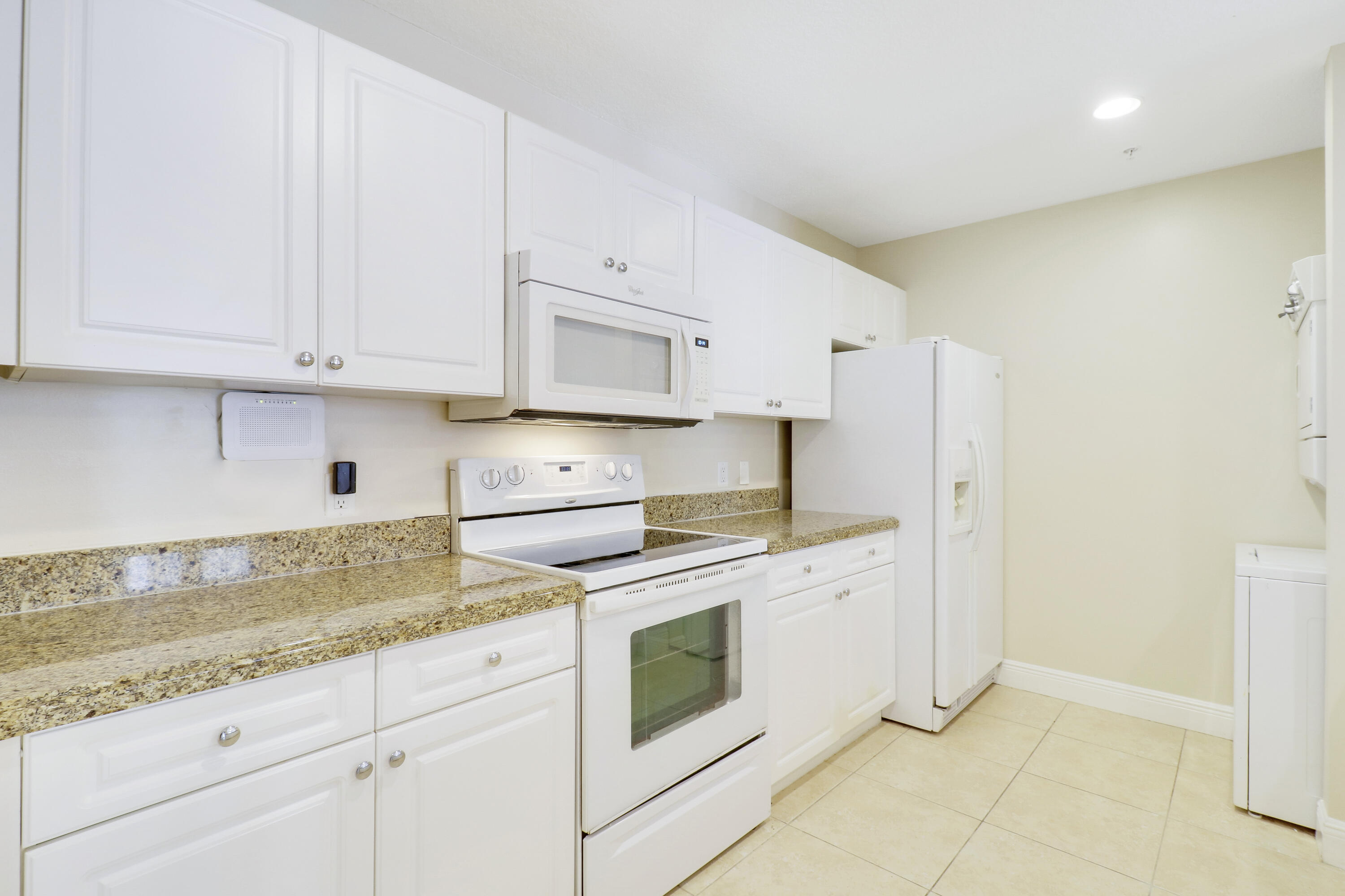 1203 Town Center 220 Drive 220