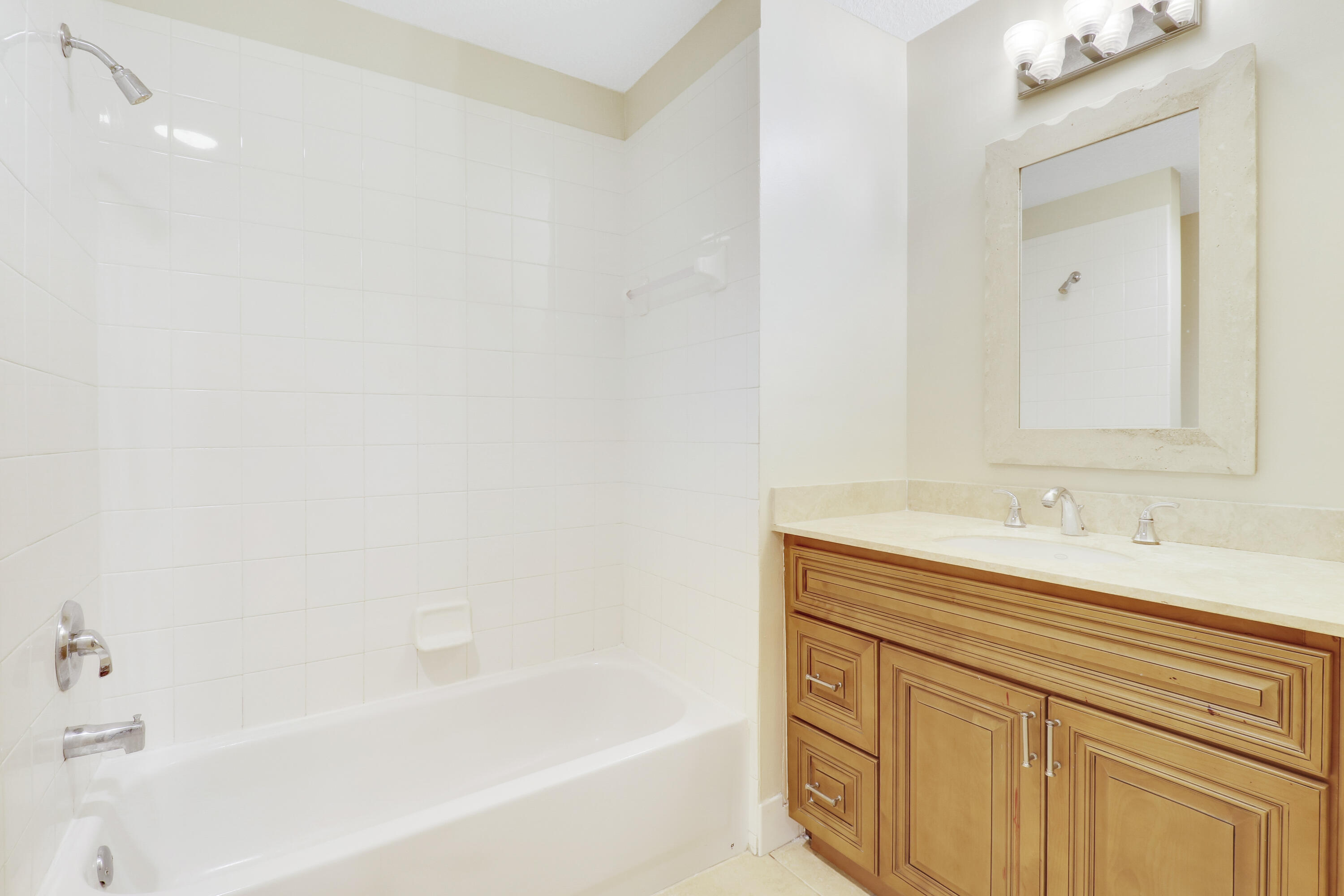 1203 Town Center 220 Drive 220