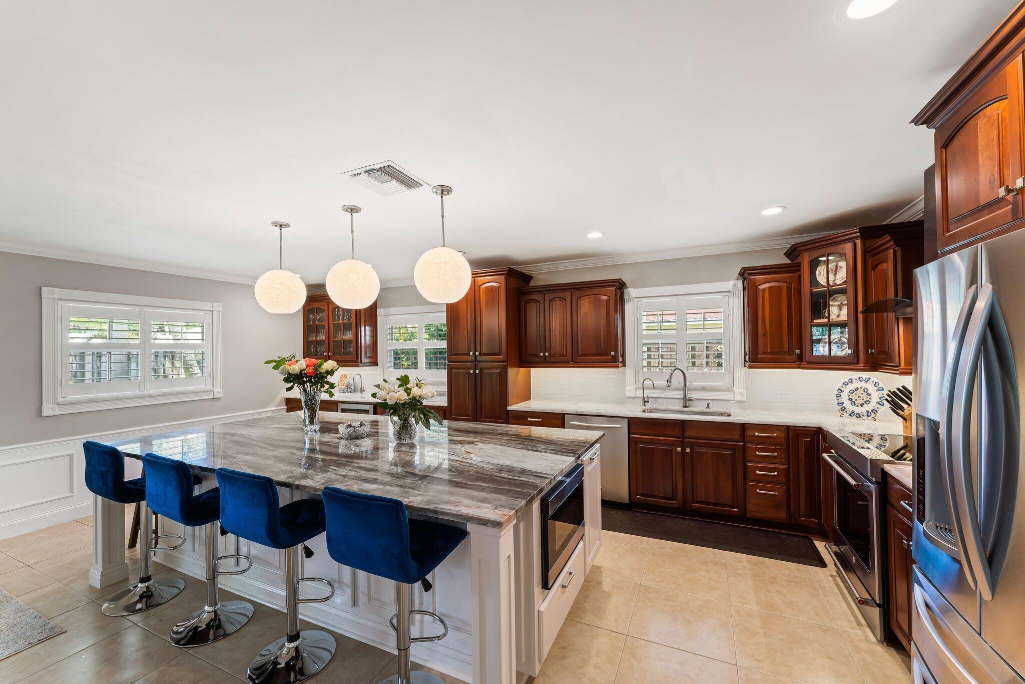 230 Fairway W
