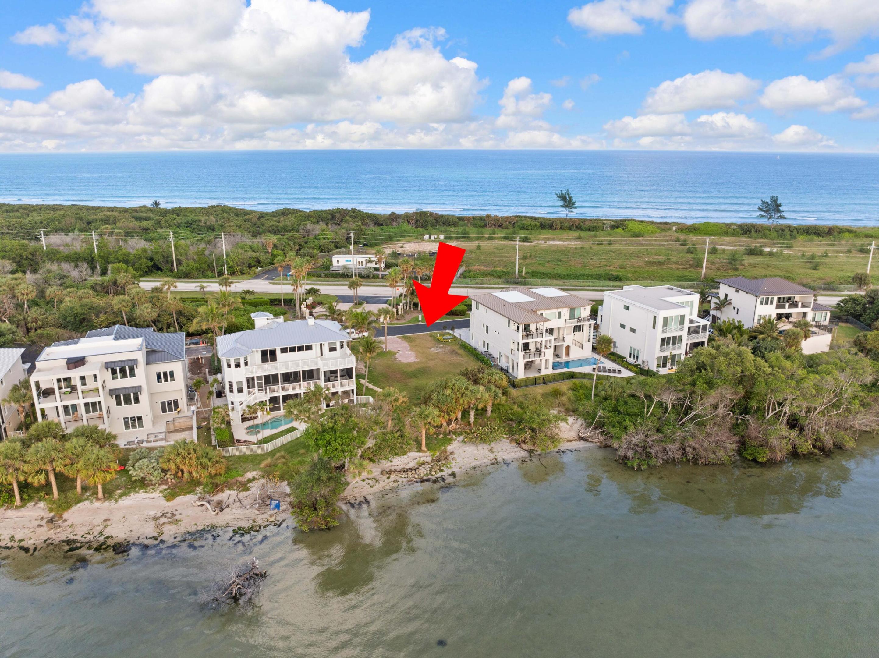 7671 Pelican Pointe Drive