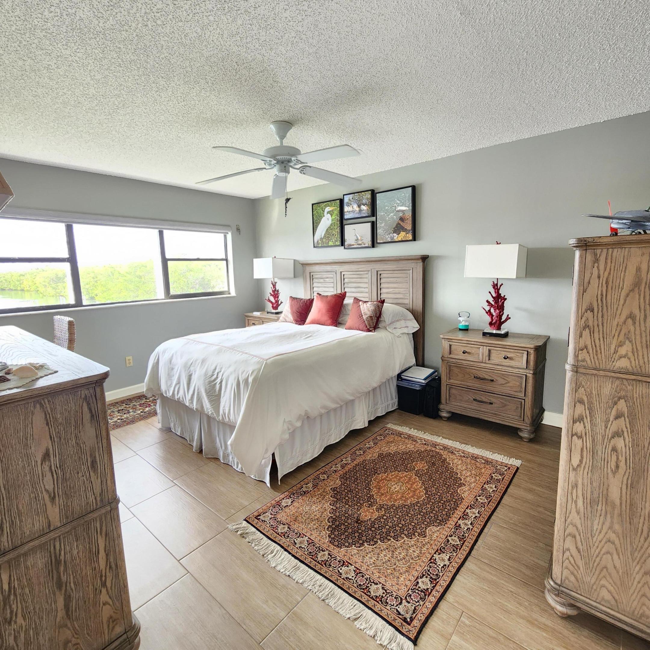 5155 N Highway A1a 211