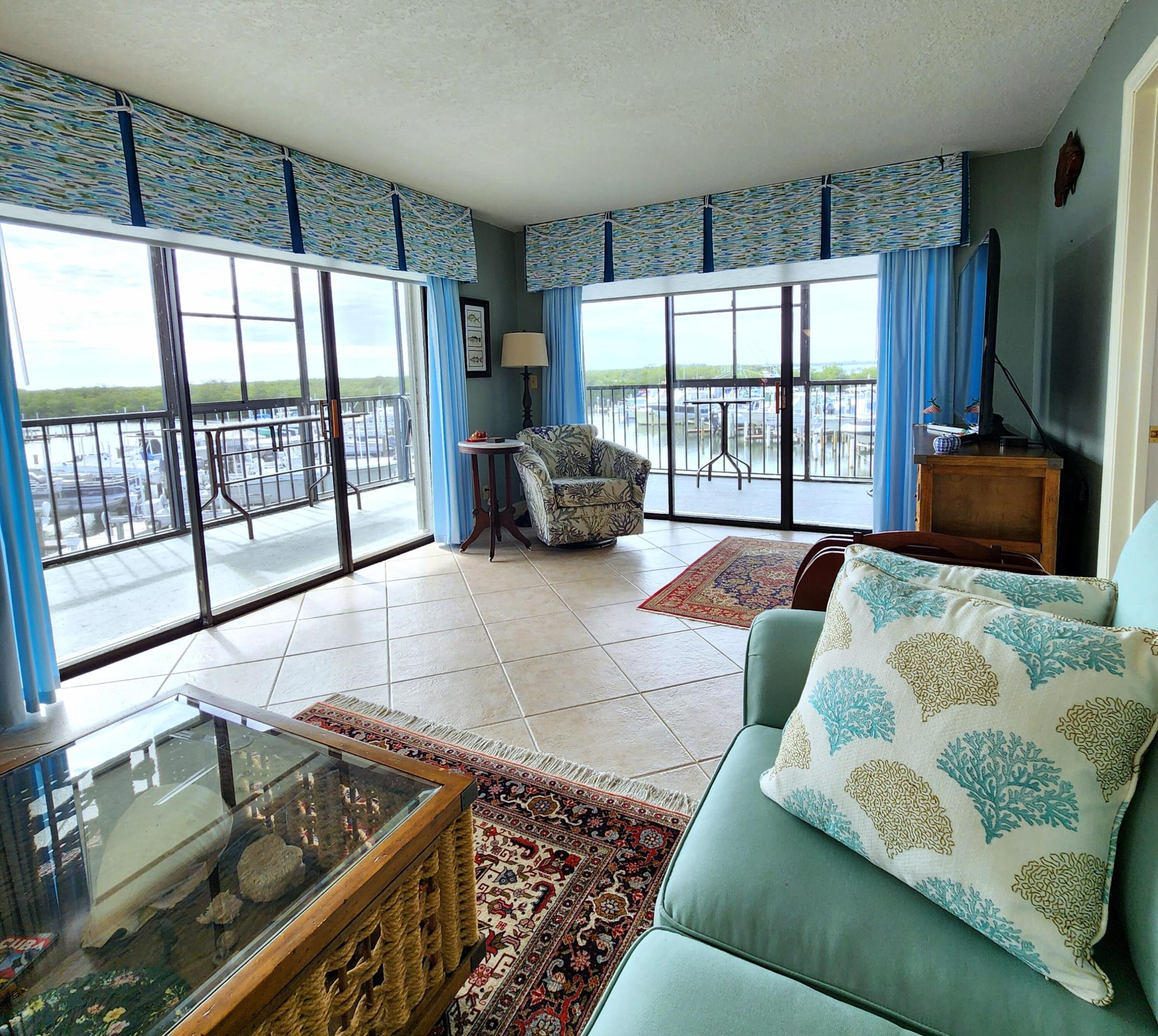 5155 N Highway A1a 211