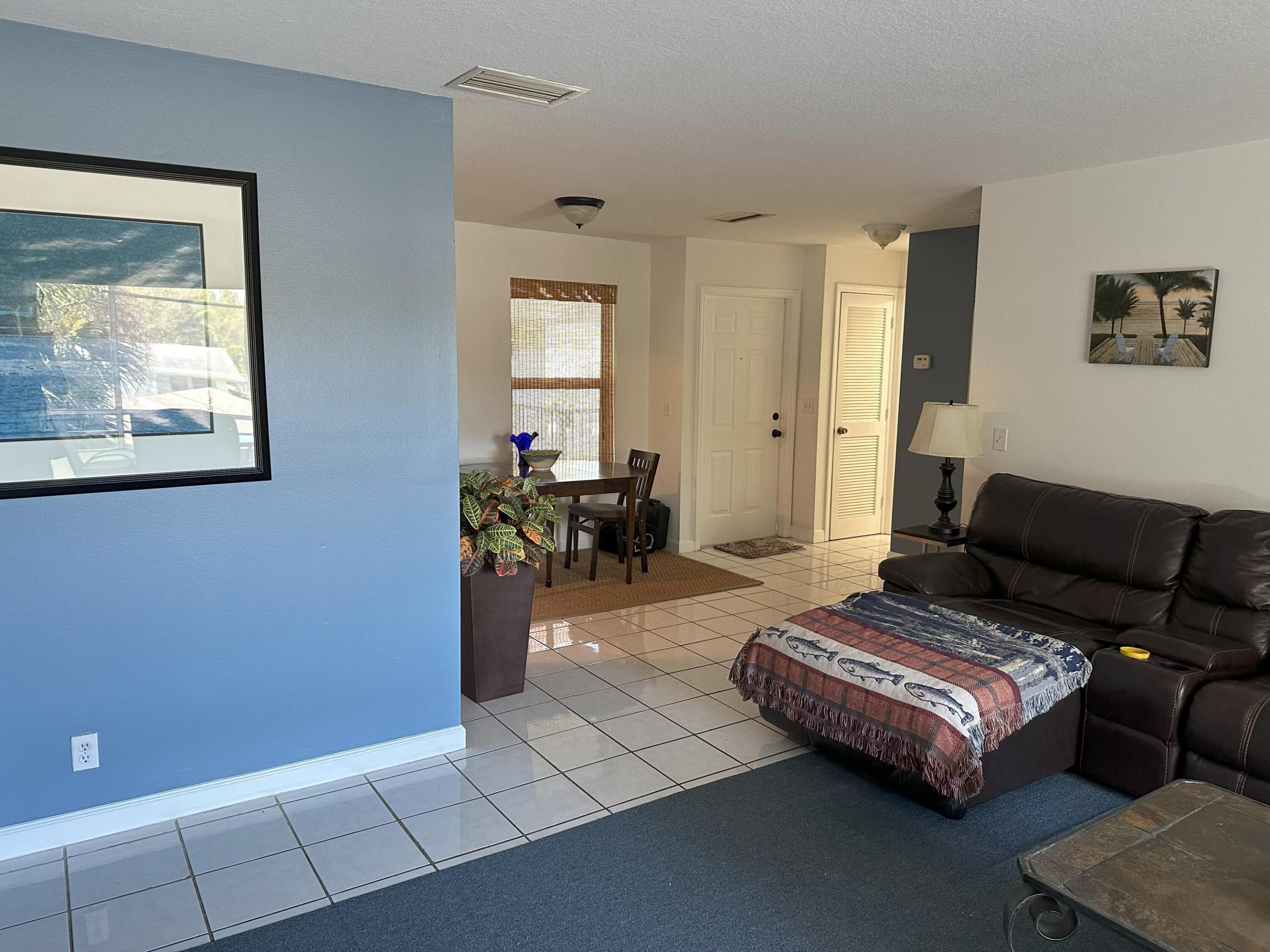 10330 N Military Trail 5b