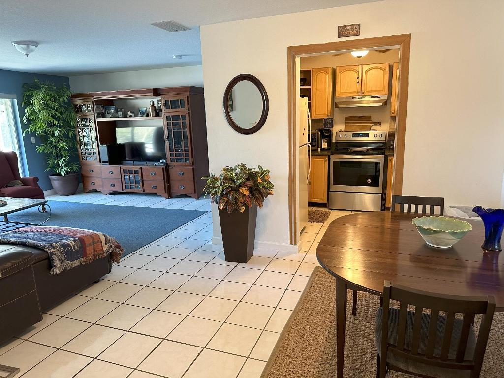 10330 N Military Trail 5b