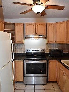 10330 N Military Trail 5b