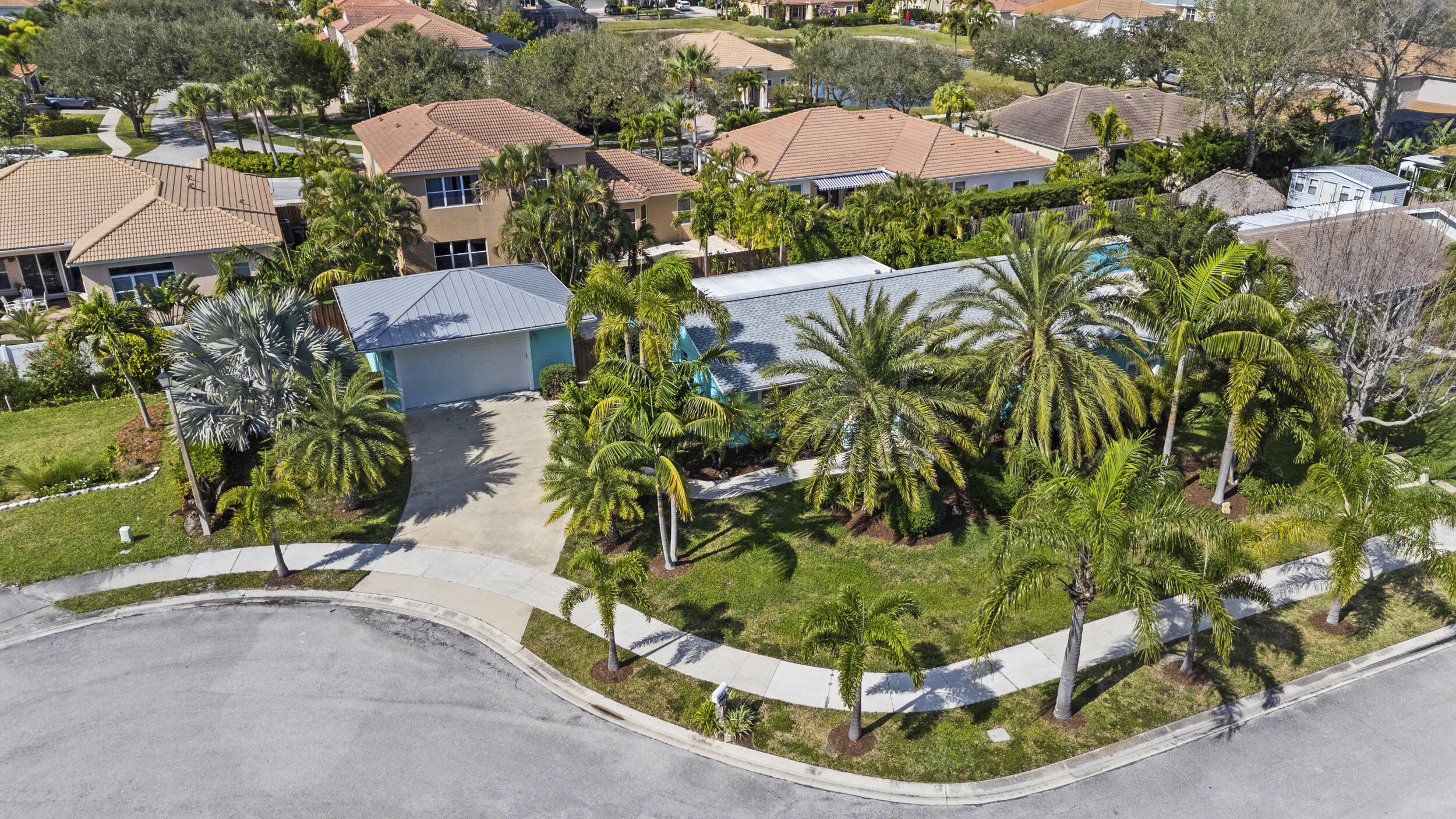 15 Chapel Circle