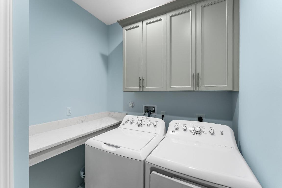 526 Inlet Waters Circle