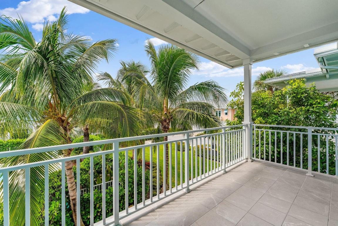 526 Inlet Waters Circle