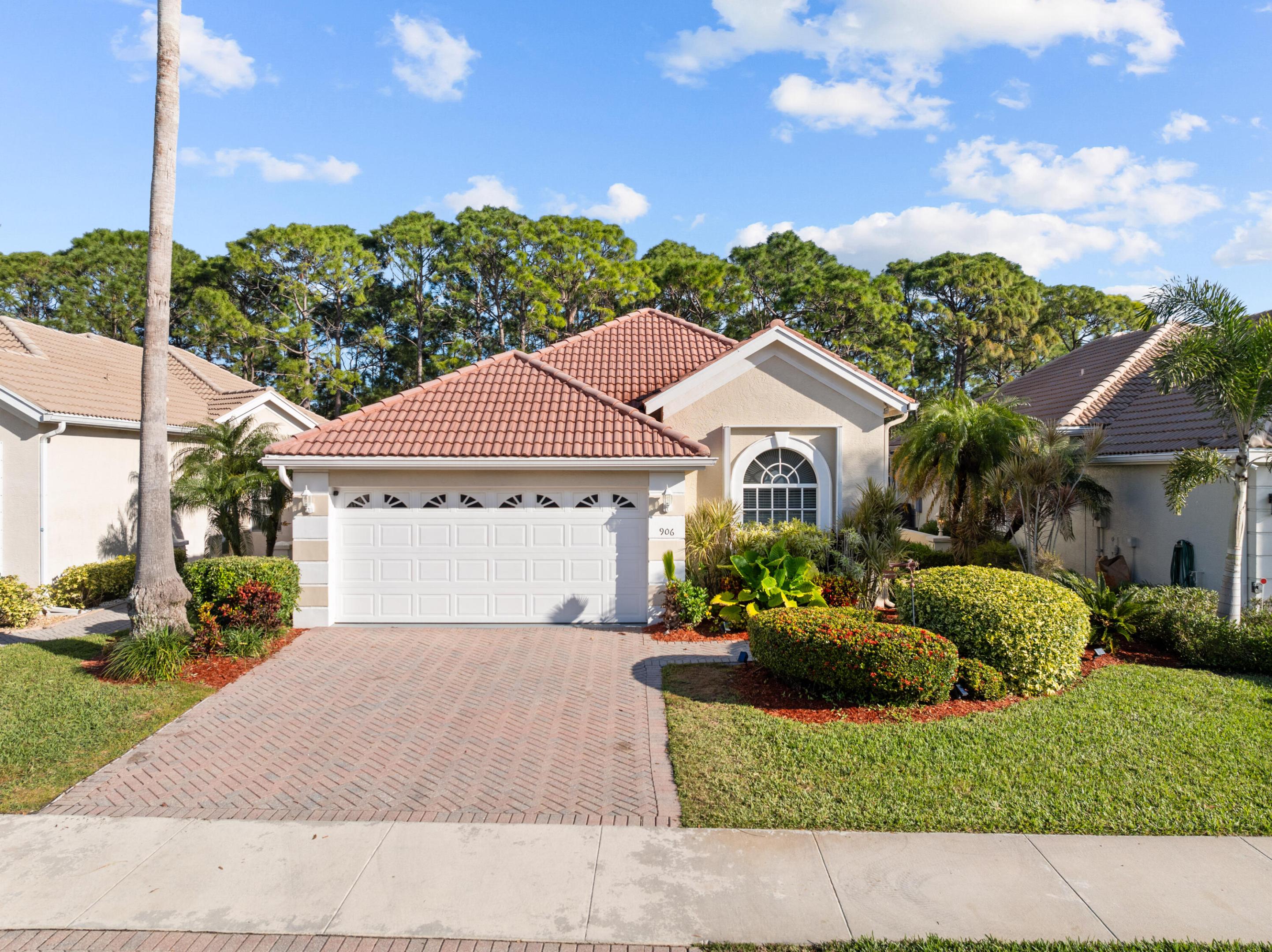906 SW Munjack Circle, Port St. Lucie
