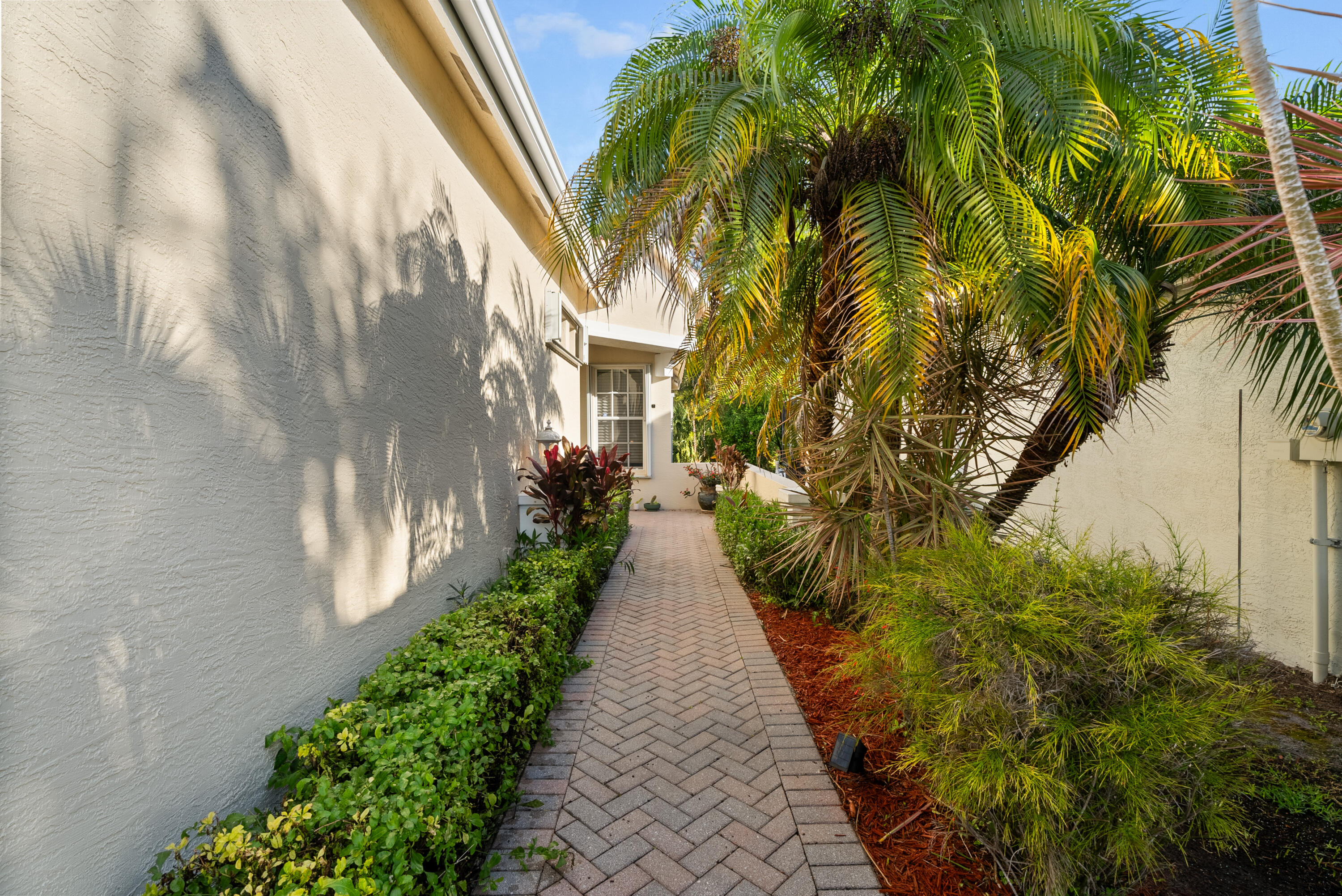 906 SW Munjack Circle, Port St. Lucie