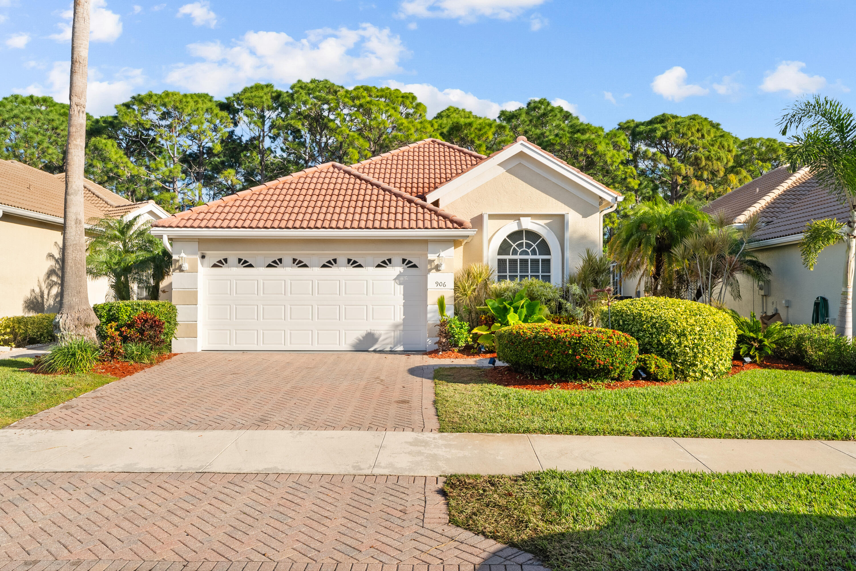906 SW Munjack Circle, Port St. Lucie