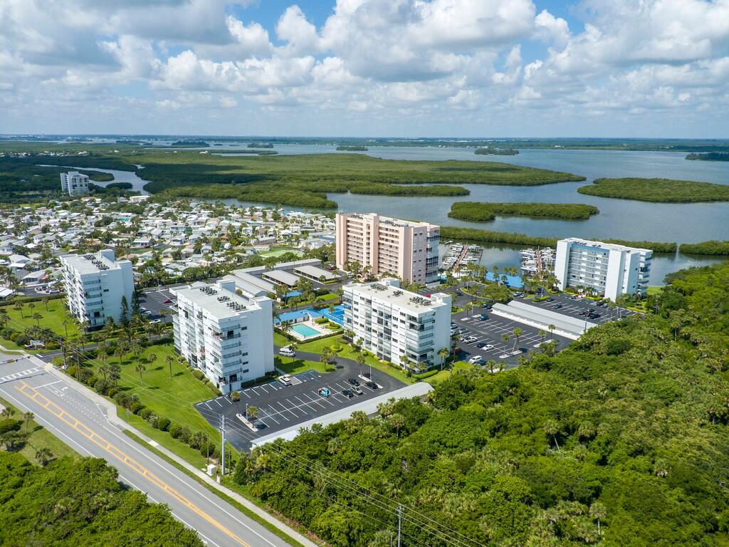 5163 N Highway A1a 319