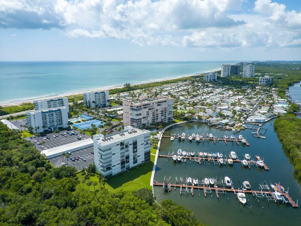 5163 N Highway A1a 319