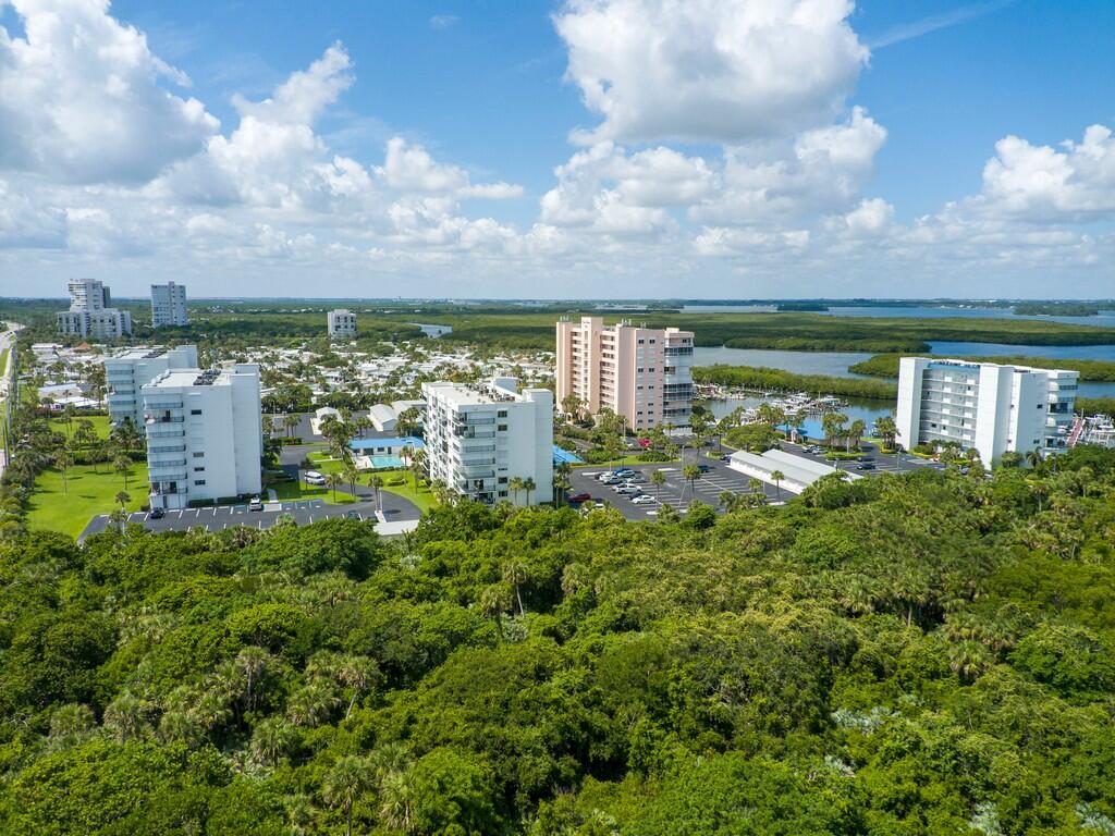 5163 N Highway A1a 319