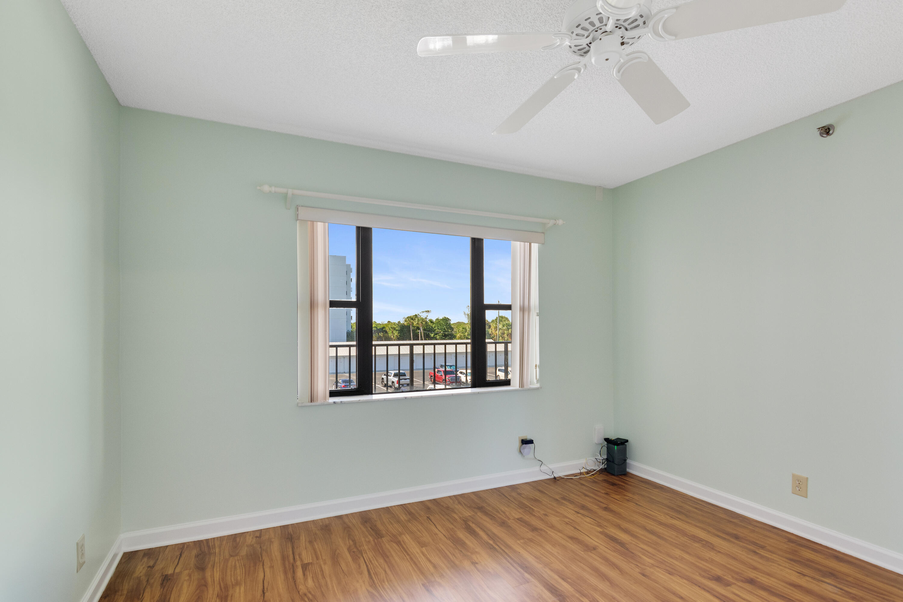 5163 N Highway A1a 319