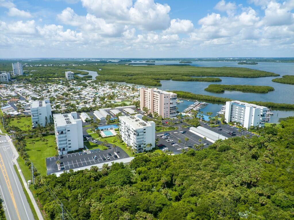 5163 N Highway A1a 319