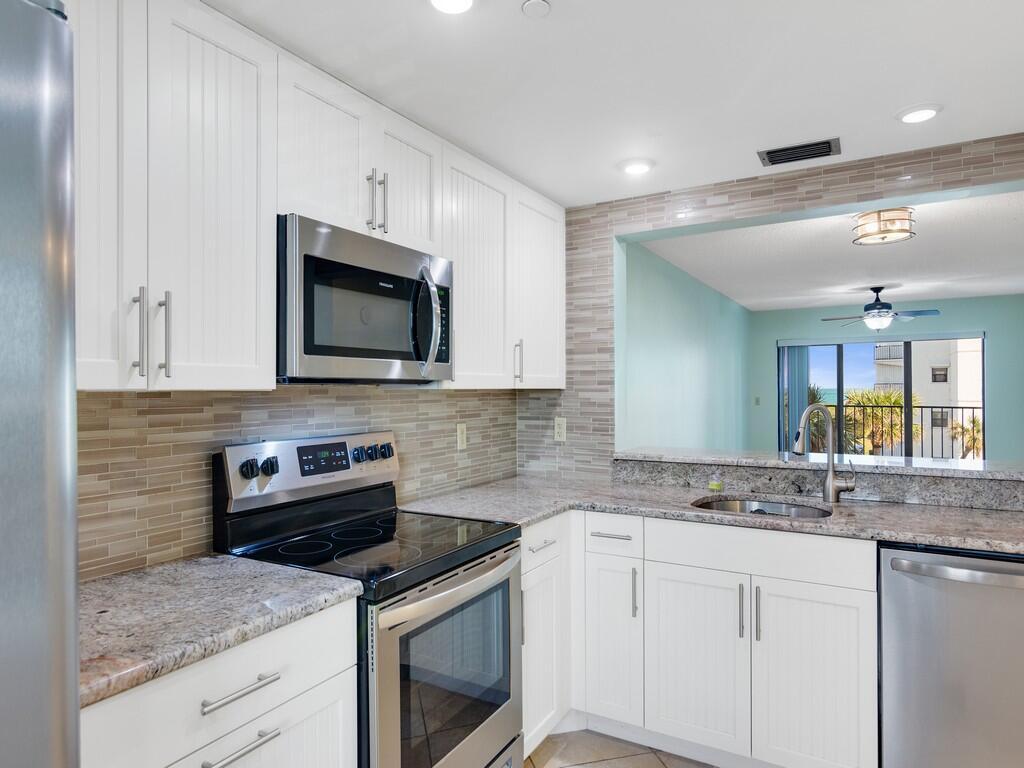 5163 N Highway A1a 319