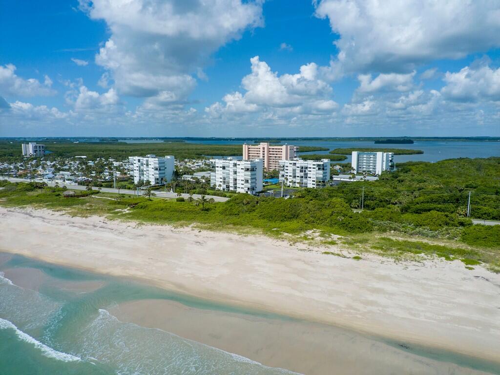 5163 N Highway A1a 319