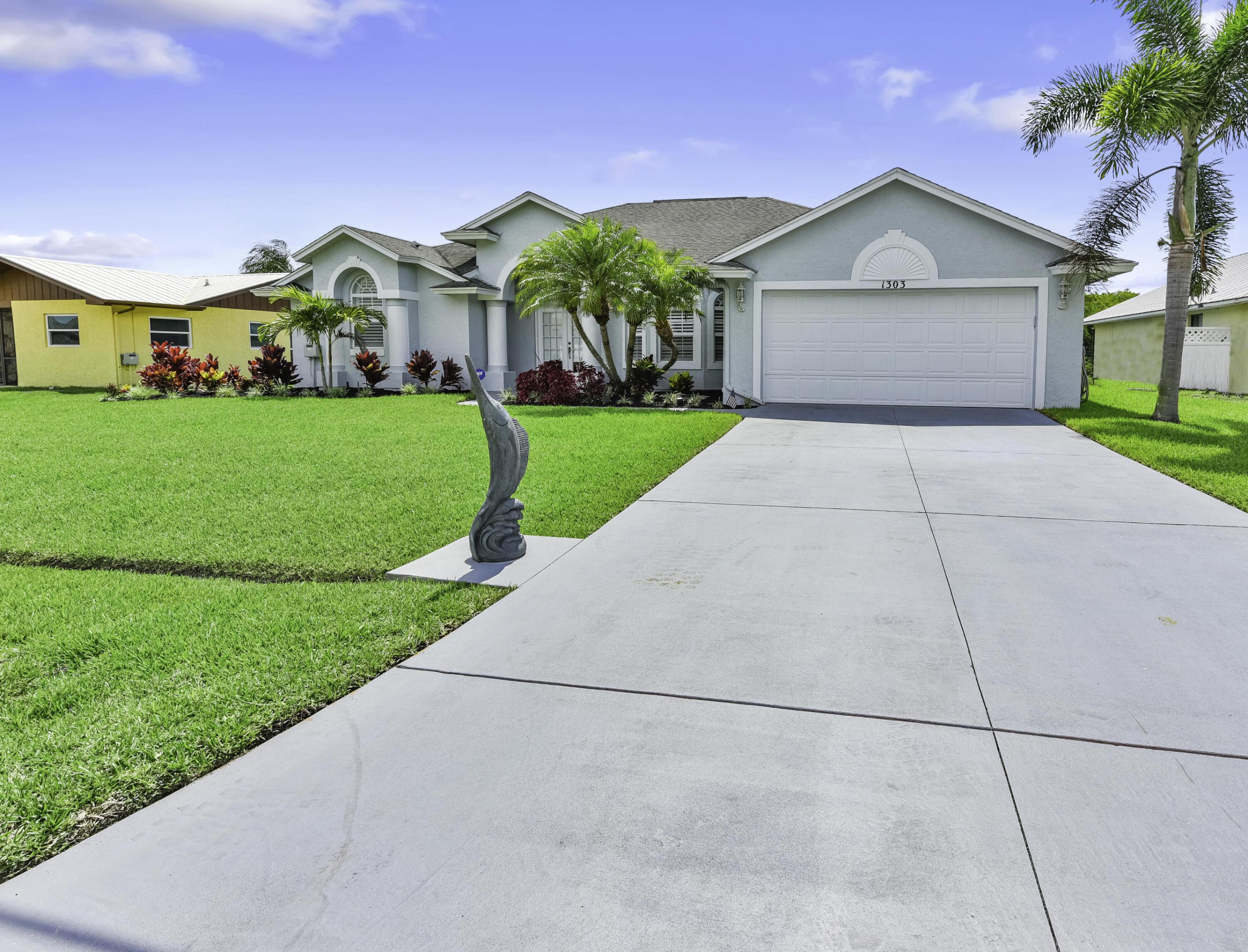 1303 SE Coral Reef Street