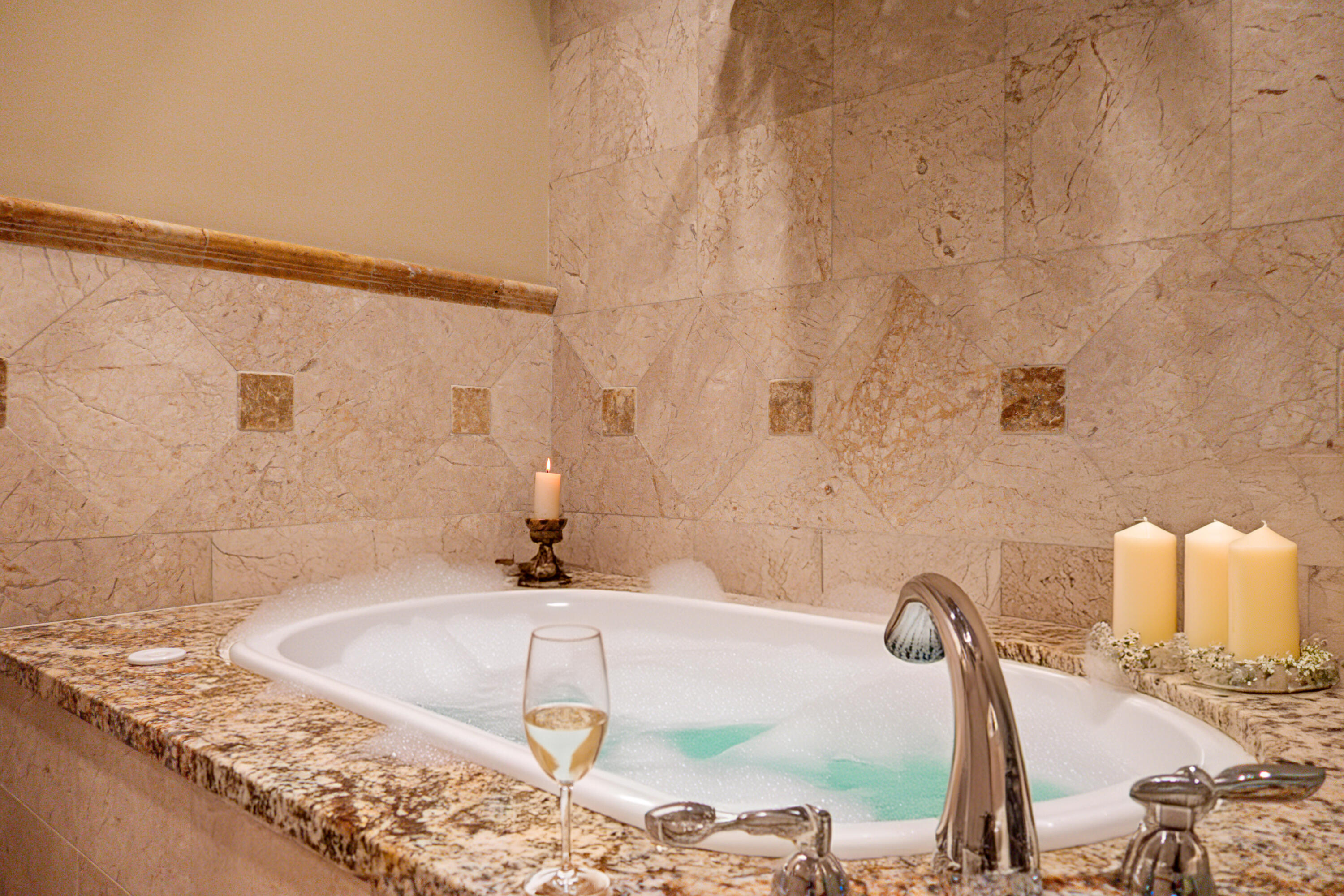 5799 NE Island Cove Way 1407