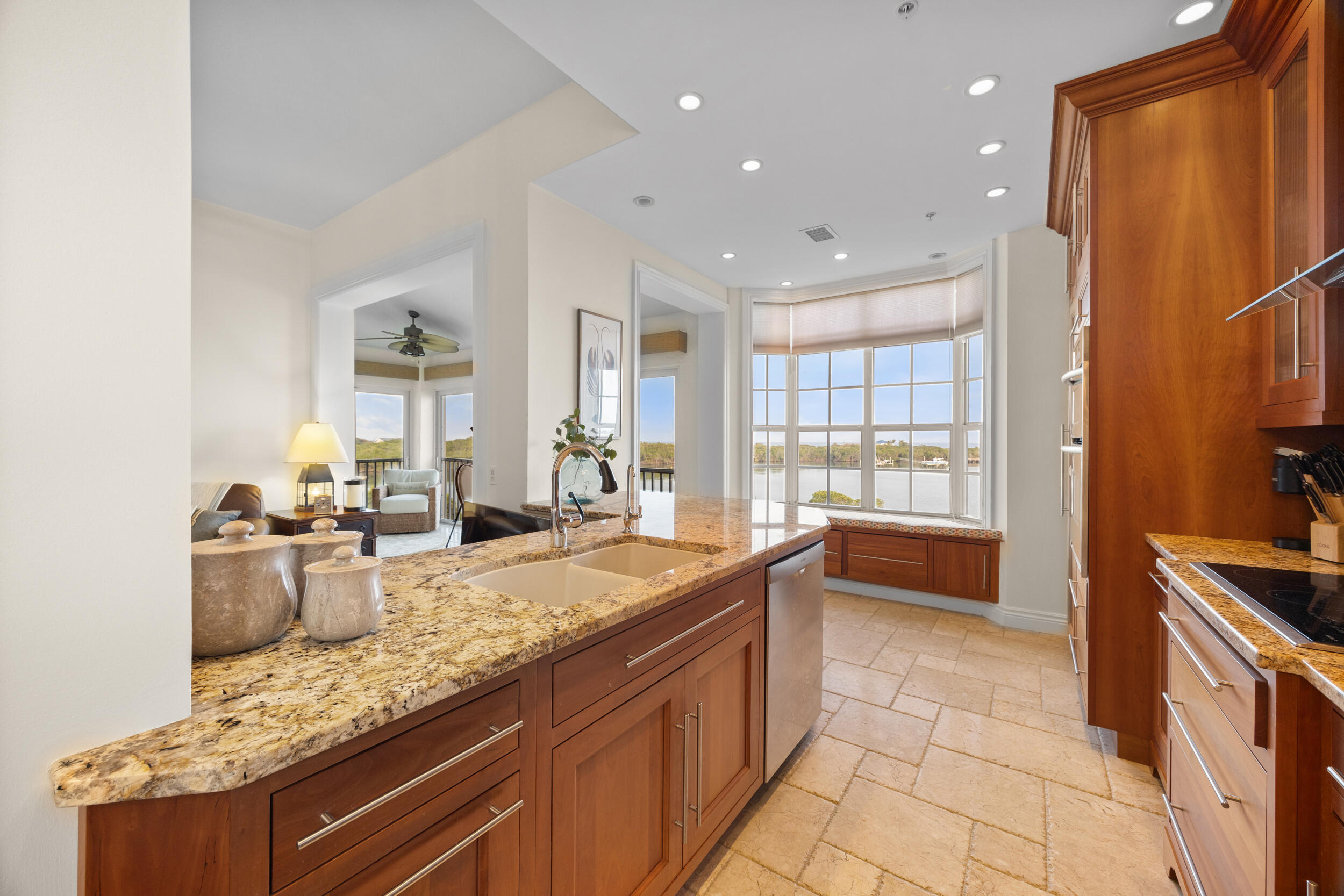 5799 NE Island Cove Way 1407