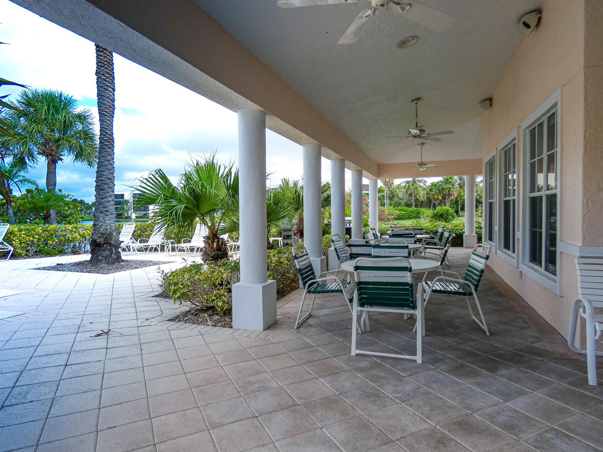 5799 NE Island Cove Way 1407