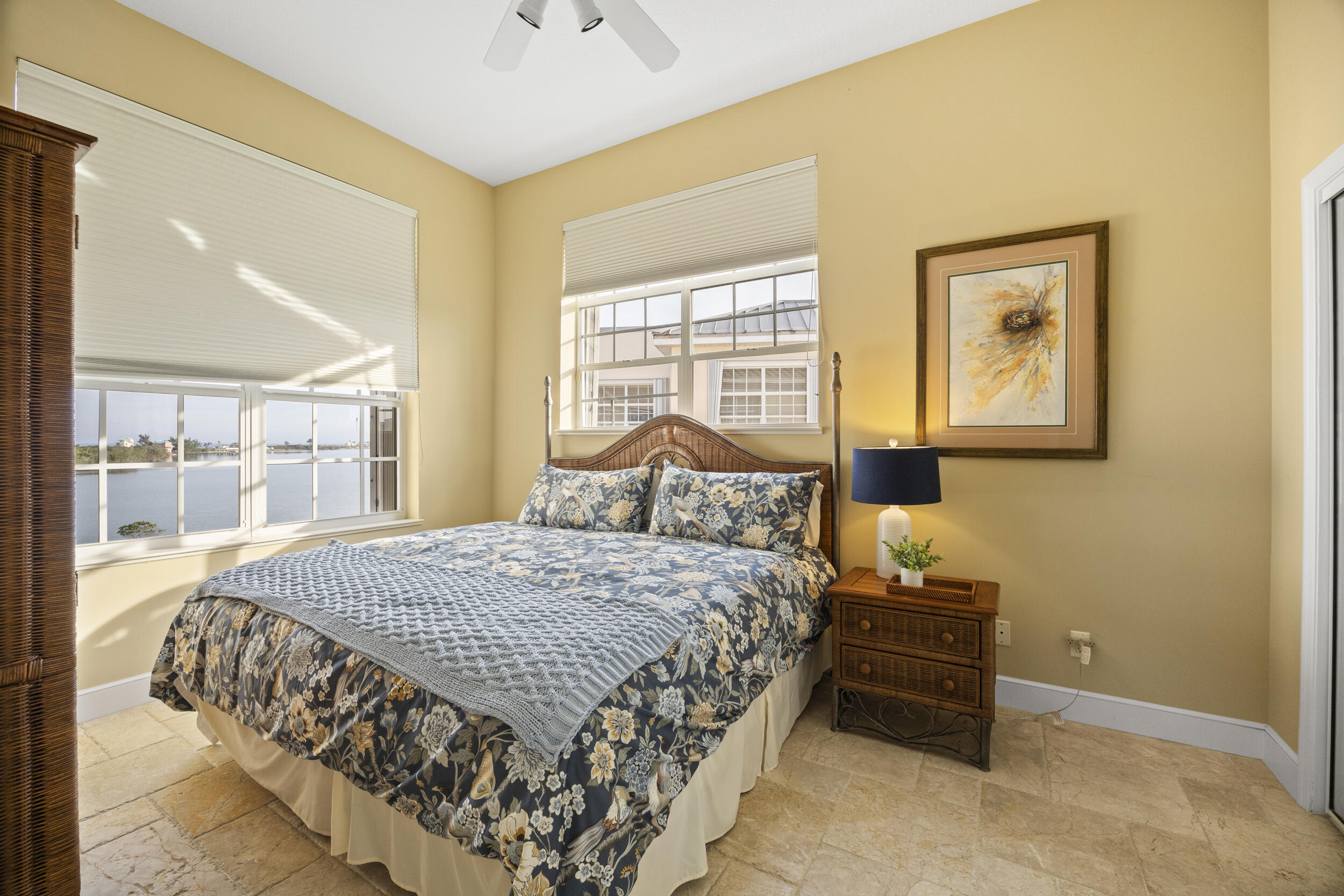 5799 NE Island Cove Way 1407