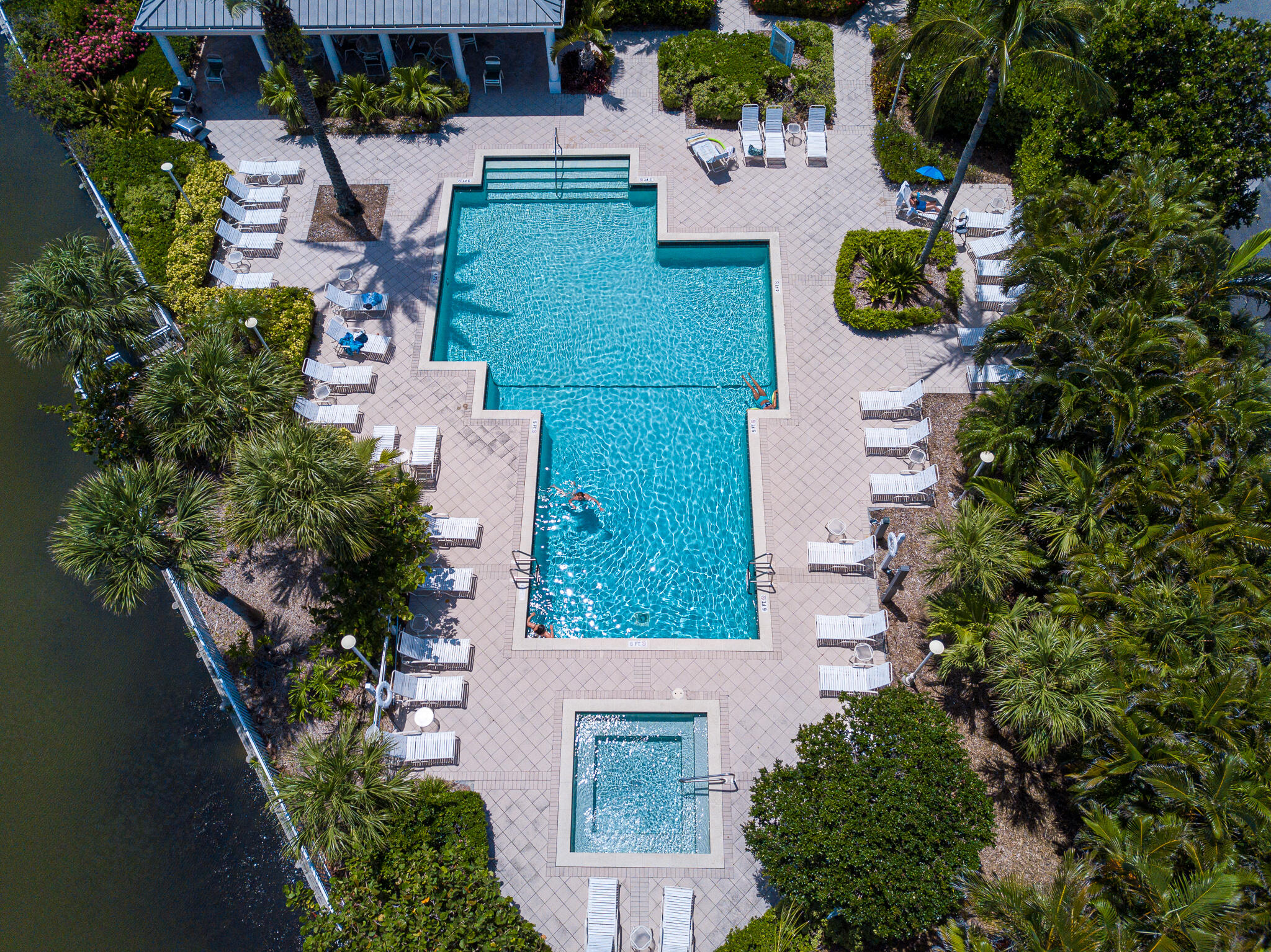 5799 NE Island Cove Way 1407