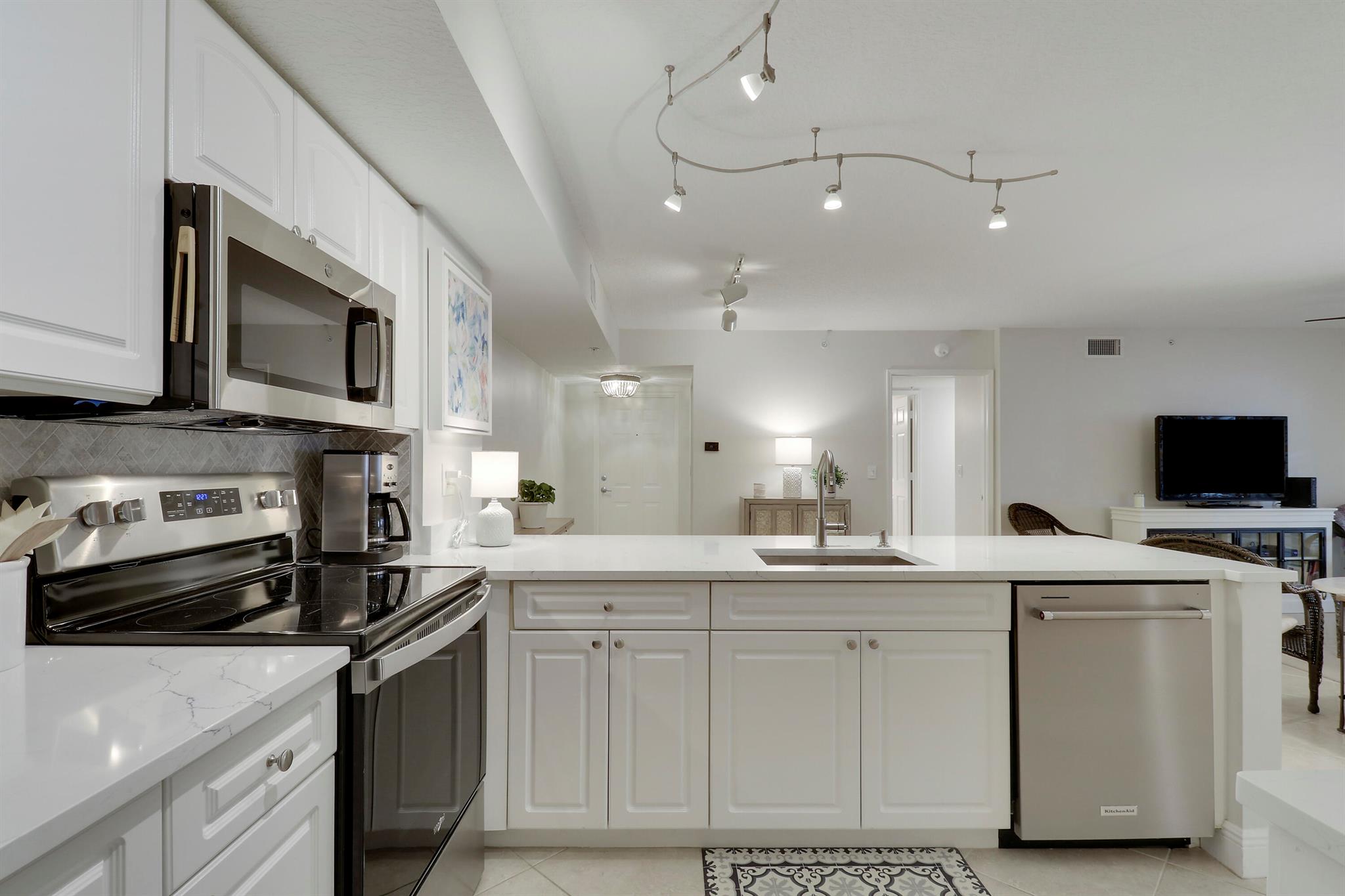 278 Village Boulevard 8103