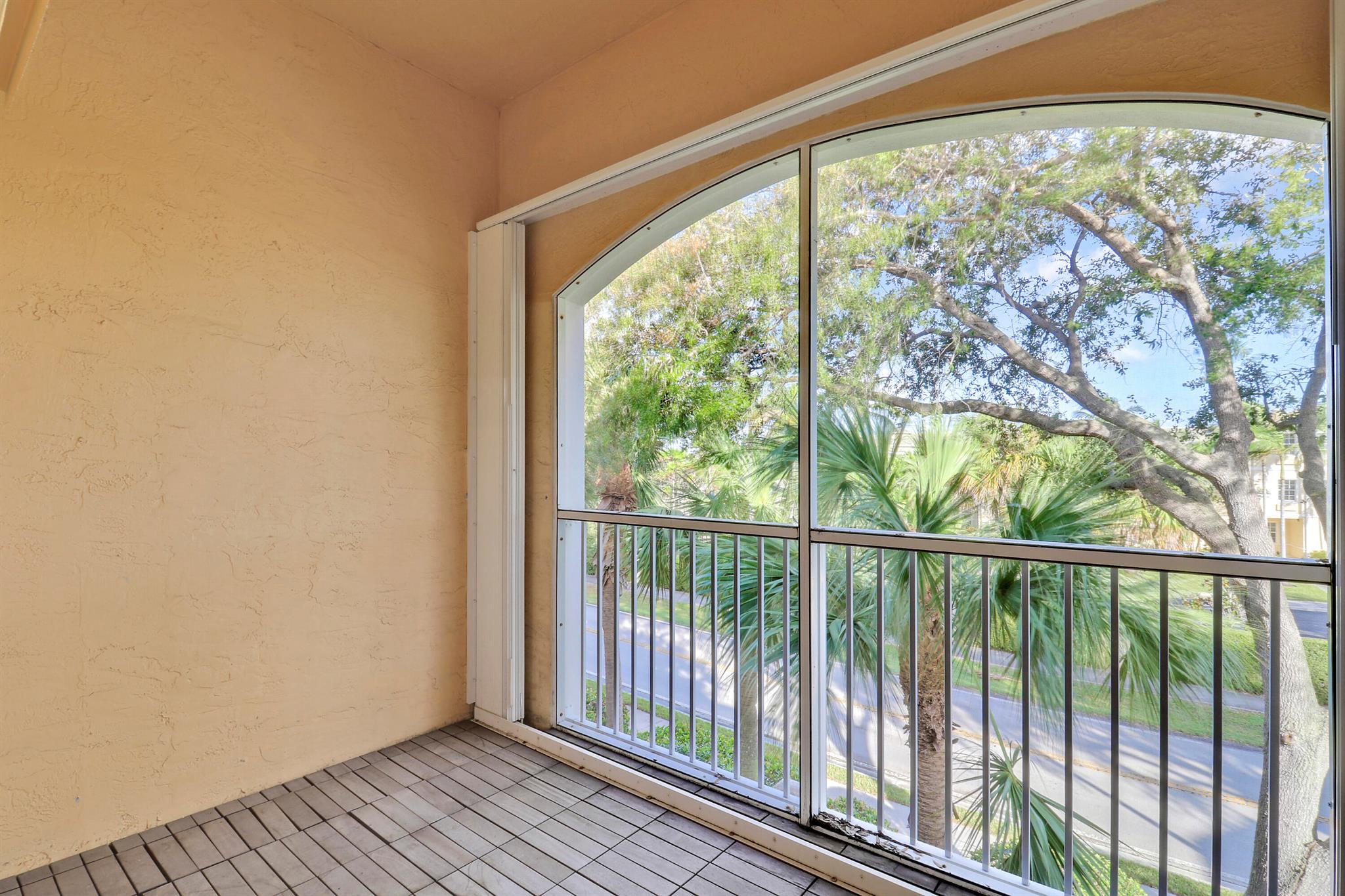 284 Village Boulevard 9310