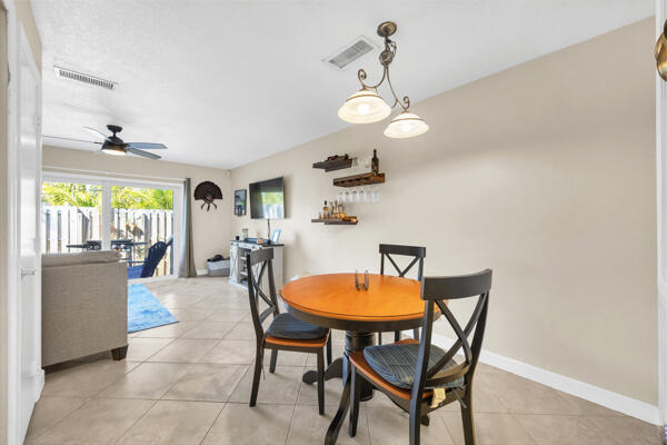 412 N Cypress 15 Drive 15