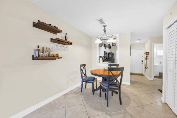 412 N Cypress 15 Drive 15