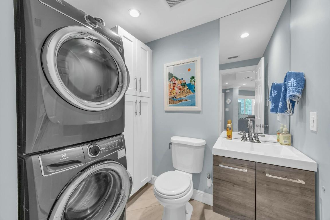 234 Seabreeze Circle