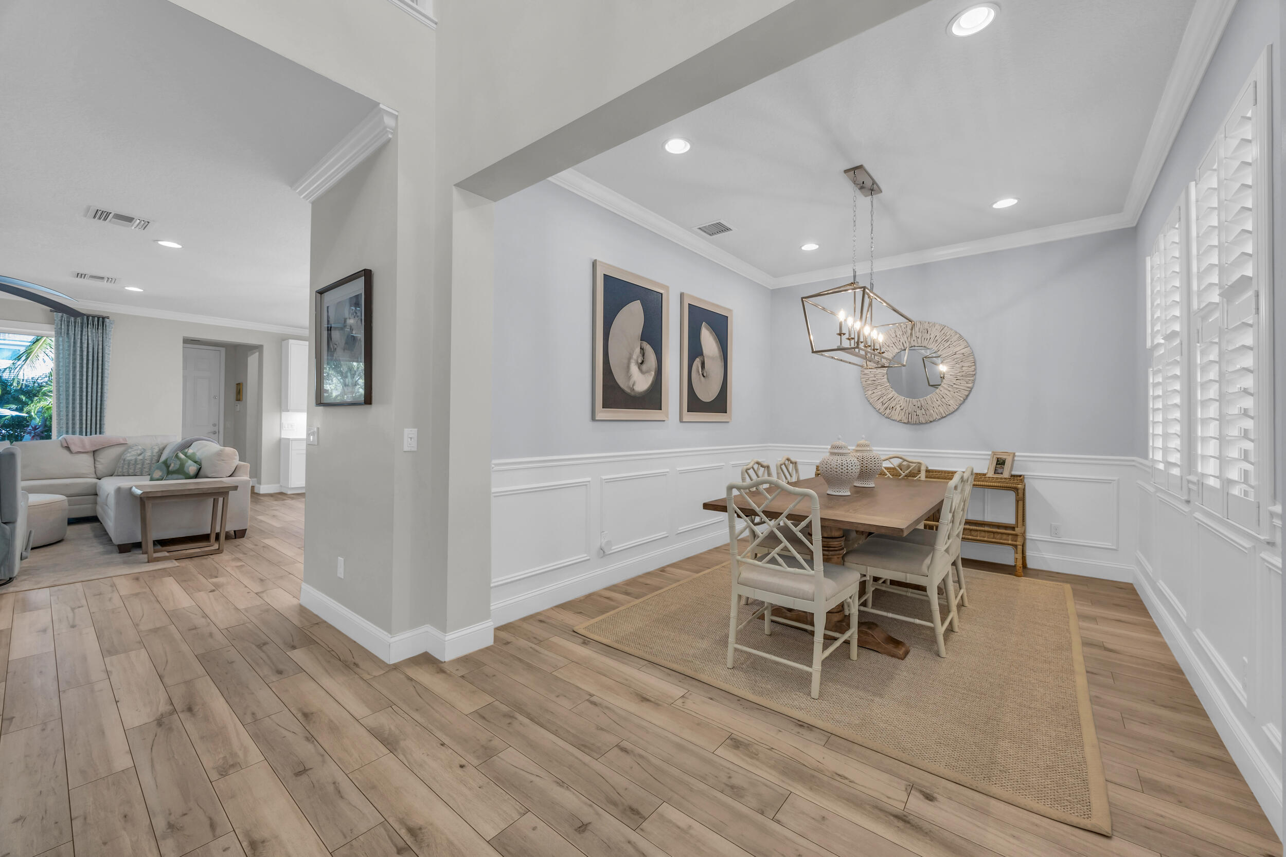 1375 Dakota Drive
