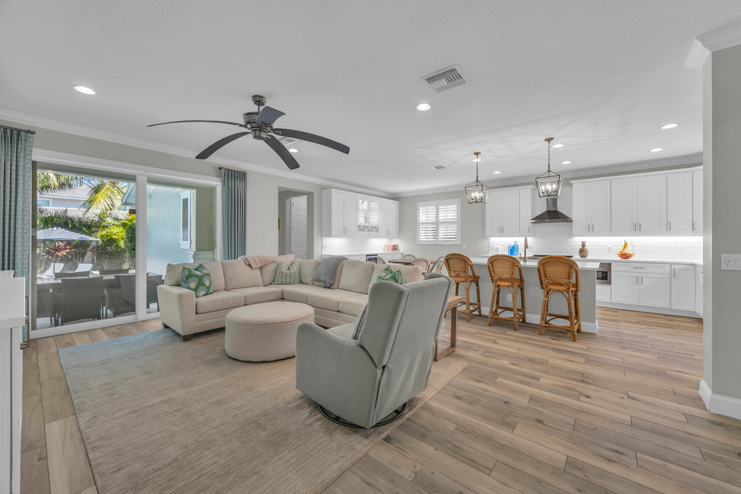 1375 Dakota Drive