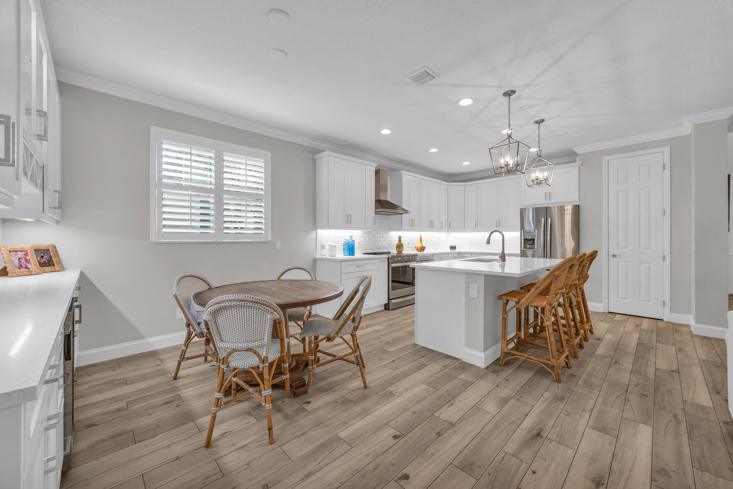 1375 Dakota Drive