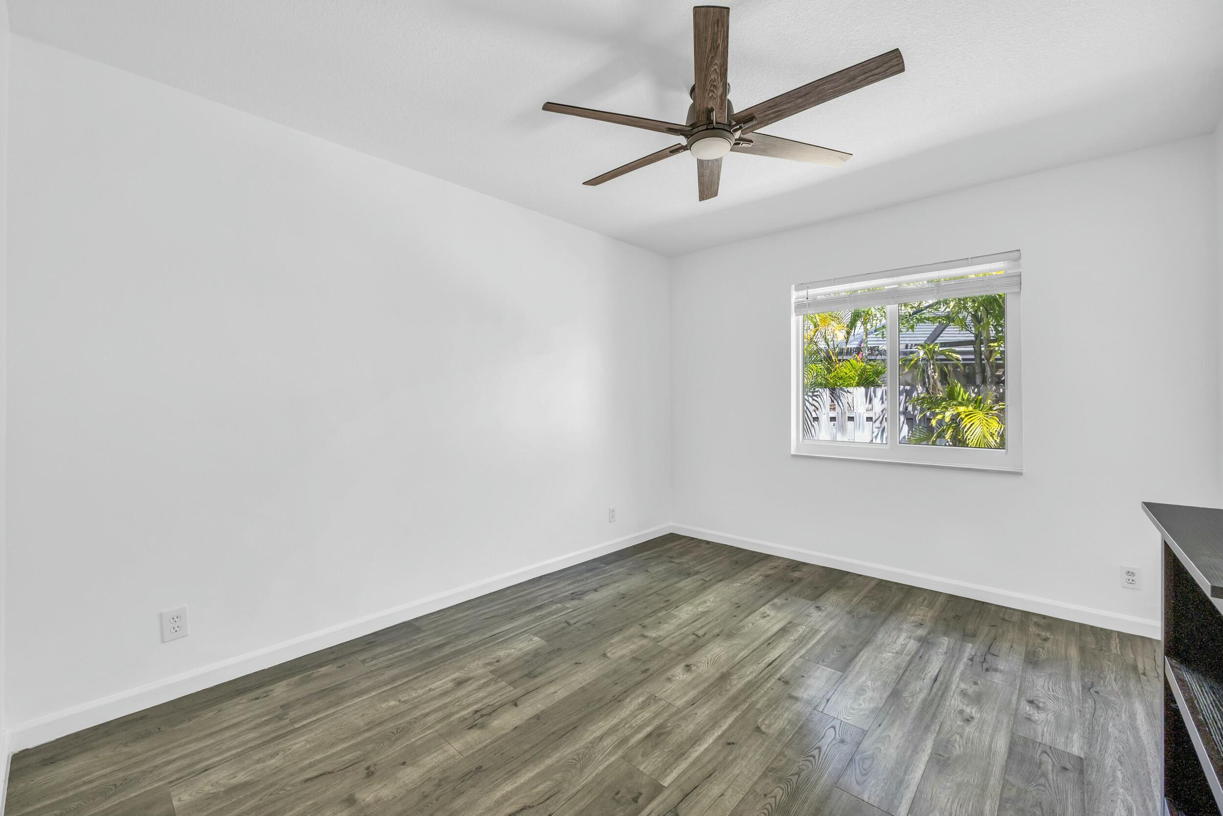 11 Hemlock Lane