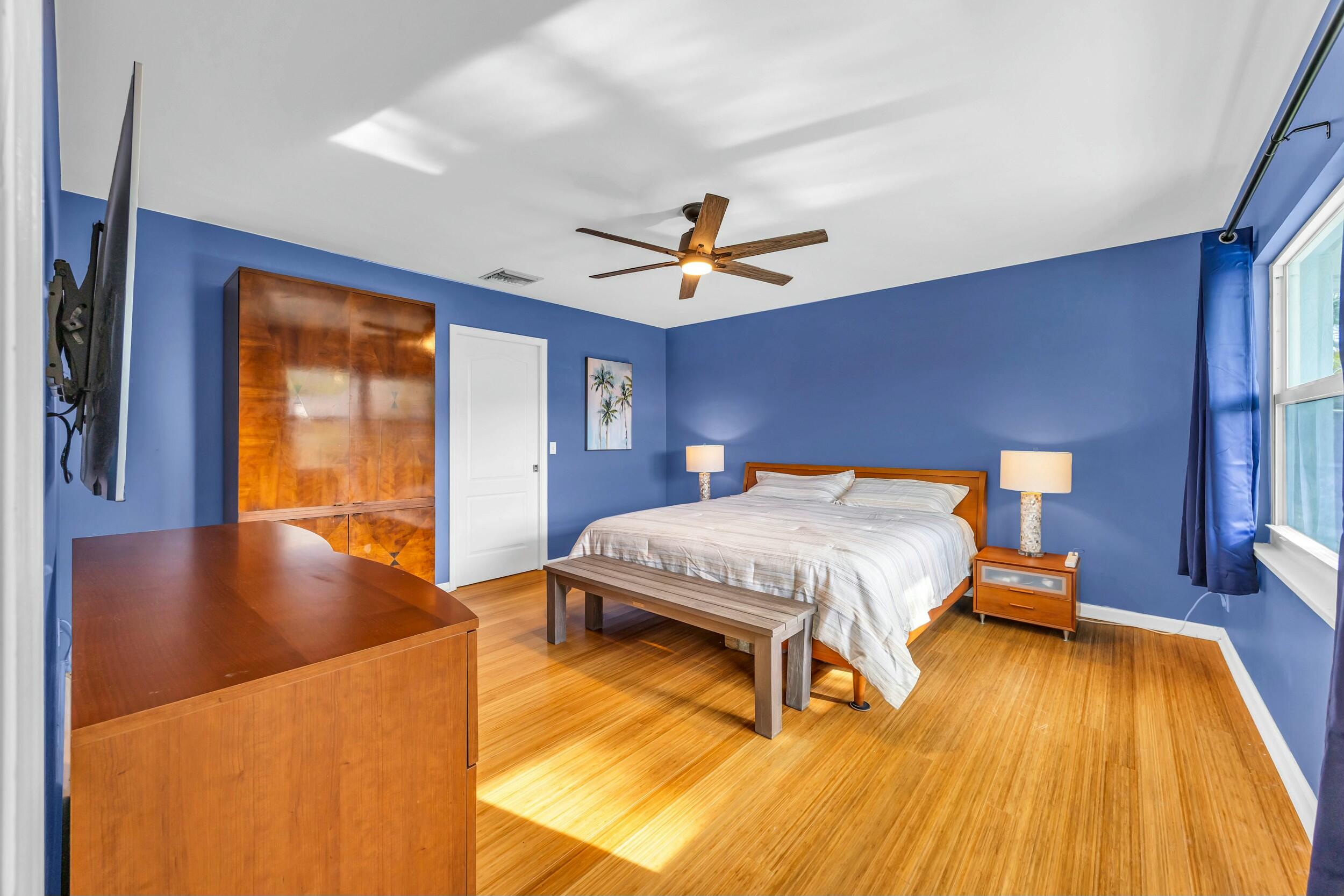 11 Hemlock Lane